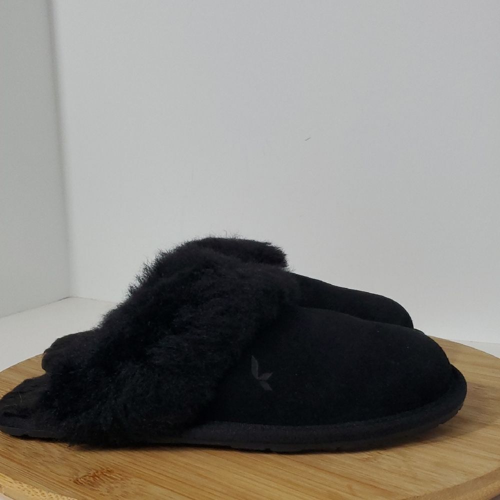 Koolaburra bu UGG Women's Milo Slipper Black Size 6 NWOT
